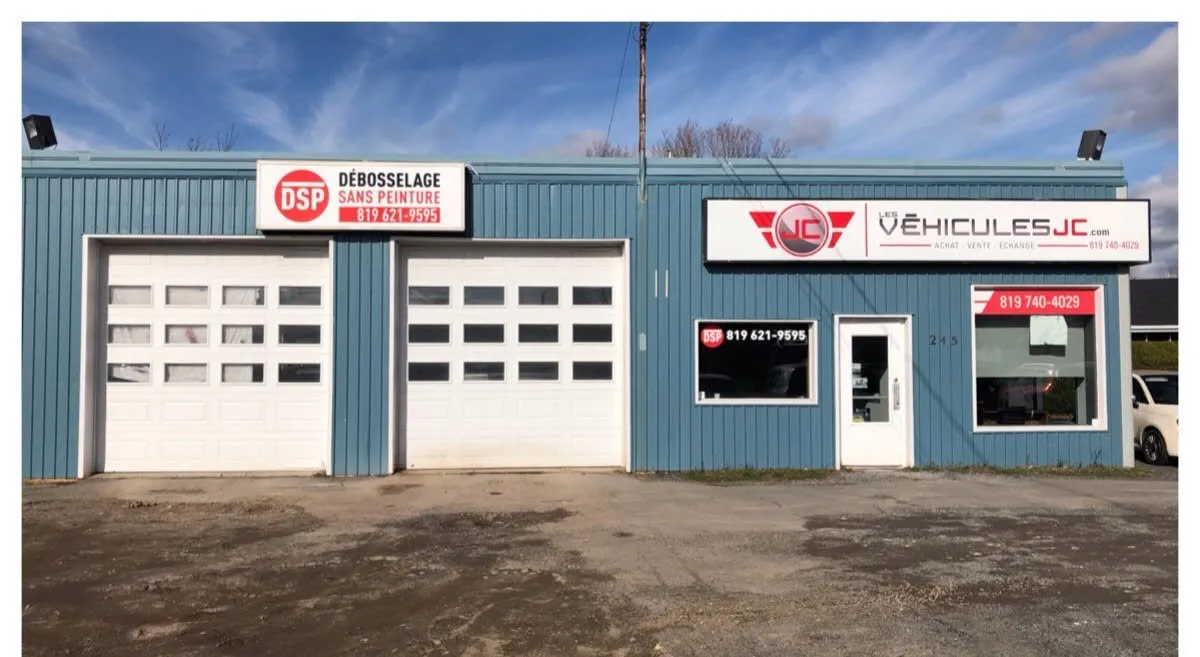 La façade de Les Véhicules JC au 245, boulevard Baril Ouest à Princeville